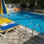 Elite Apartahotel Cos