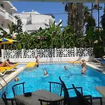 Apartahotel Elite 3*
